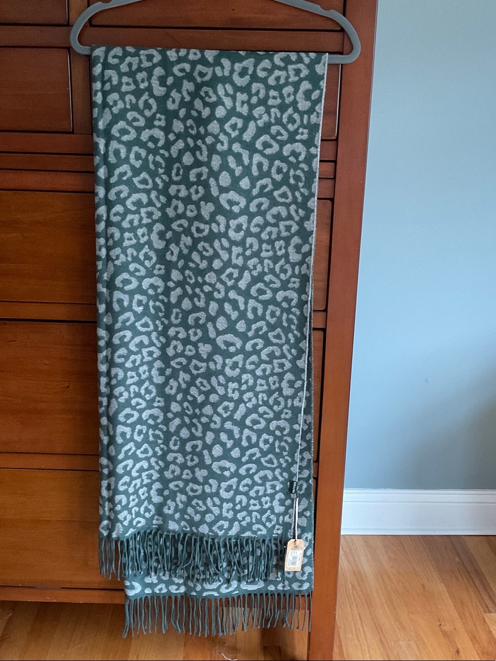 Fat Face Green Leopard Print Fringed scarf/wrap